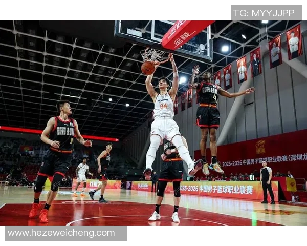 上海与深圳CBA精彩对决回放全程回顾与分析 上海与深圳CBA精彩对决回放全程回顾与分析