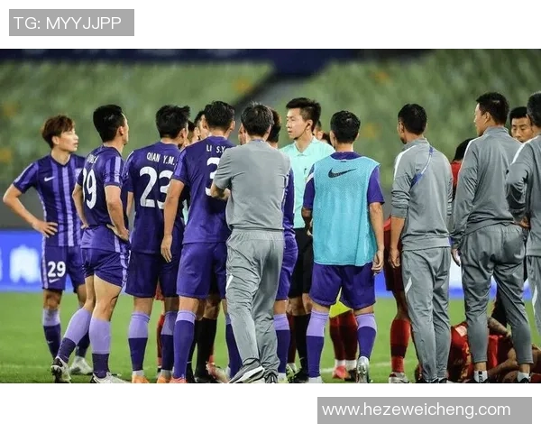 河南建业与恒丰激战正酣比分悬念迭起球迷期待精彩瞬间