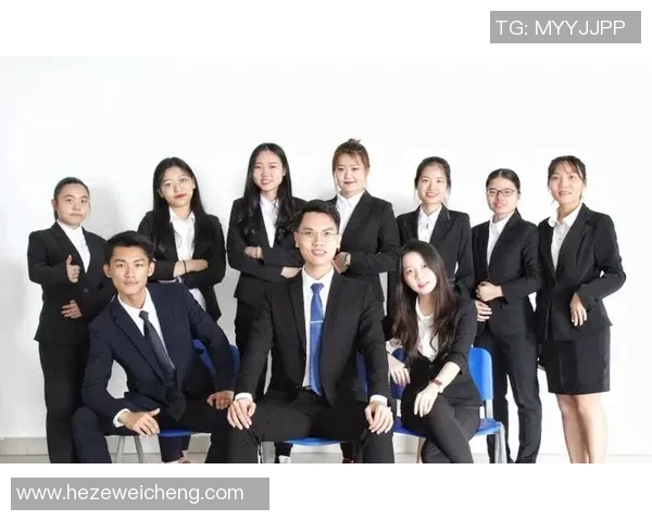 深圳足球队在大师赛中的团队协作表现分析与点评